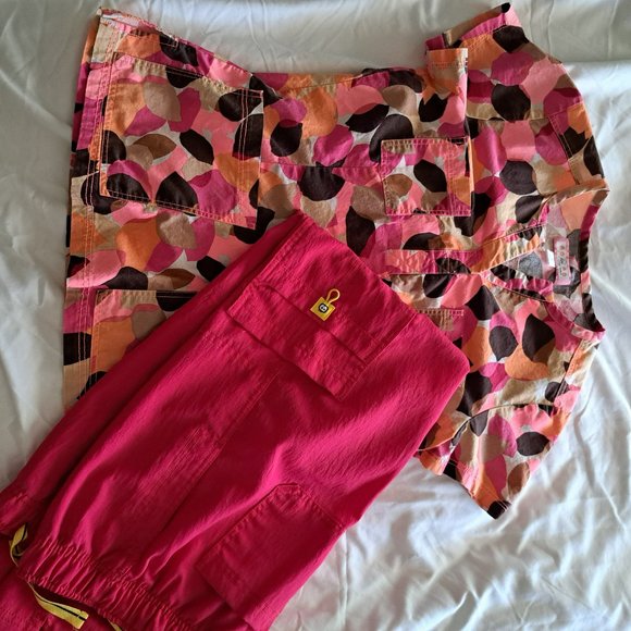 Scrub set - Picture 2 of 4